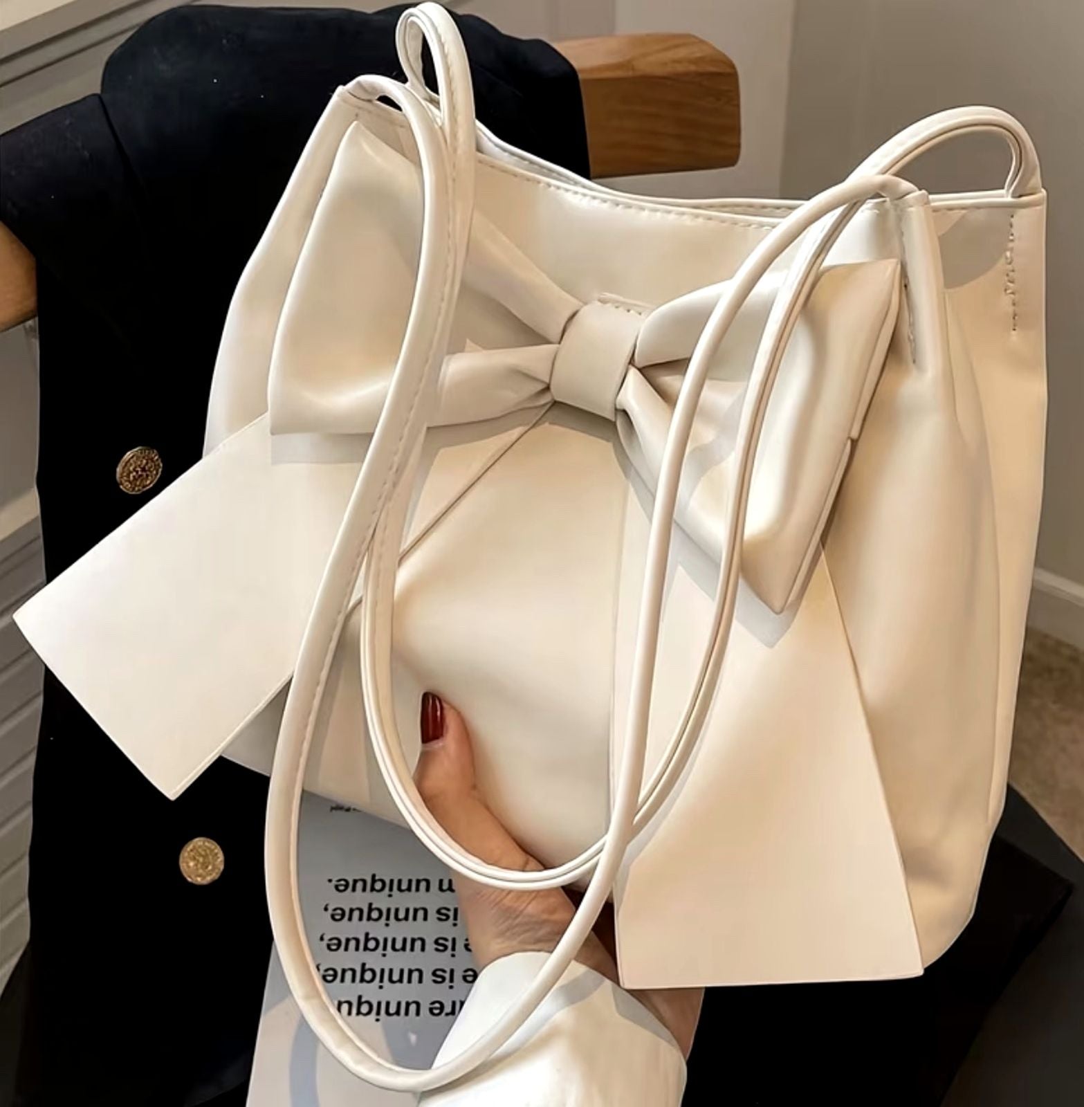 BOLSO ELEGANTE CON MOÑO